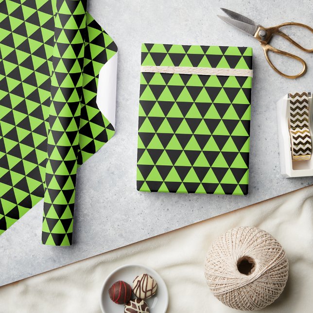 Papel De Presente Texto Personalizado de Aniversário do Padrão Preto (Halloween Green Black Pattern Birthday Custom Text Wrapping Paper)