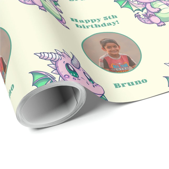 Papel De Presente Texto Personalizado do Dragão Chibi Verde Amarelo  (Ponta do rolo)