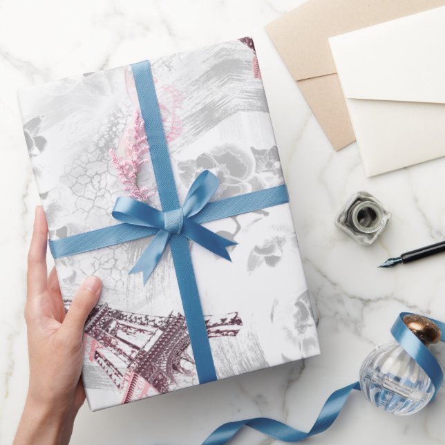 Papel De Presente Torre Eiffel contra o fundo das orquídeas (Presentear)