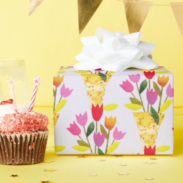 Papel De Presente Tulipas De Inspiração Retroativa Ilustradas À Mão  (Festa de aniversário)