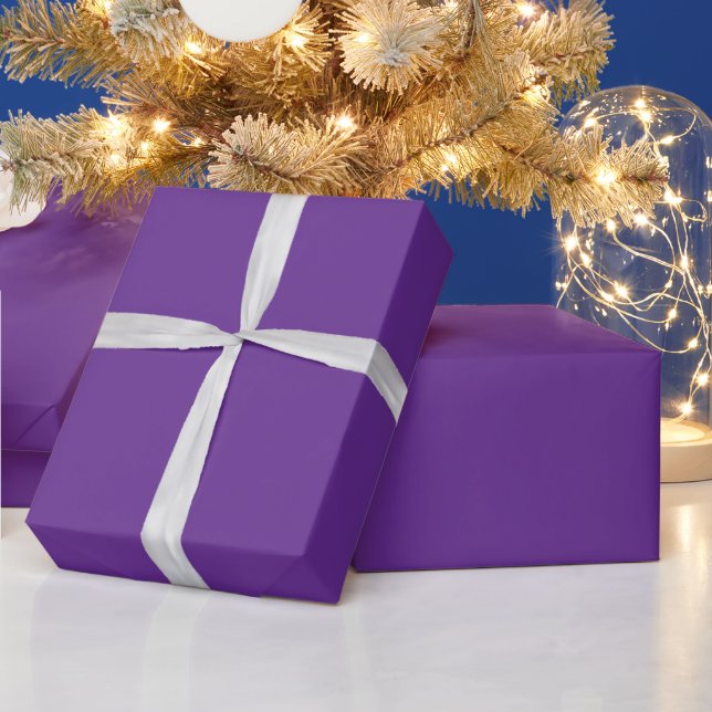 Papel De Presente Um fundo roxo simples com textura vertical sutil (Feriados)