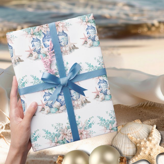 Papel De Presente Vases de Chinoiserie com Eucalyptus e Poinsettias (Chinoiserie Vases with Eucalyptus & Poinsettias Wrapping Paper)
