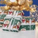Papel De Presente Vintage Felry Christmas Wrappaper<br><div class="desc">Este papel de embrulho de estilo vintage apresenta uma paisagem polo norte com renas,  flocos de neve e grande arco vermelho. Um belo papel de embrulho para todos os seus presentes este ano.</div>