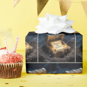 Papel De Presente Vintage Scroll In a Treasure Chest