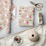 PAPEL DE PRESENTE WINTER WOODLAND SNOWMAN CHRISTMAS<br><div class="desc">Comemore os feriados com este papel de embrulho na moda e divertido. Essa design apresenta dois tipos diferentes de bonecos de neve com árvores de natal vermelhas em um fundo neutro.</div>