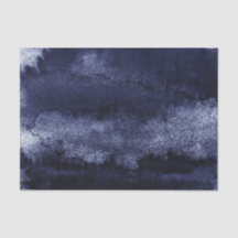 Água de cor azul-marinho escuro