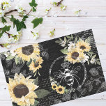 Papel De Seda Chic Rustic Vintage Queen Honey Bee Sunflower<br><div class="desc">Nós projetamos esta linda abelha rainha, floral e girassol amarelo de cor d'água decodificando papel de tecido. Nossa design apresenta nosso estilo de esboço rainha do estilo rainha desenhado manualmente e coroa real, girassol amarelo, flores de esboço e folhas verdes exuberantes. O fundo de textura de texto com letras russas...</div>