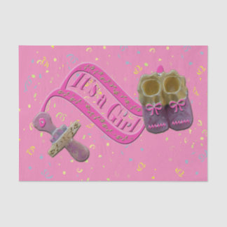 Papel De Seda É calçados de um Pacifier da menina