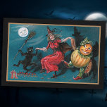 Papel De Seda Feiticeira Vintage Dançando com Gato Negro<br><div class="desc">A ilustração do cartão de saudação de Dia das Bruxas restaurada,  com bruxa sorridente,  dançando manualmente a vermelho com gato preto e abóbora engraçada sob uma lua de cheio com texto "Hallowe'en". A cor de fundo é editável. Adequado para projetos de desacoplamento ou de construção de queda.</div>