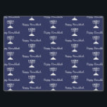 Papel De Seda Feliz Hanukkah Simple Menorah Padrão Azul<br><div class="desc">Feliz jornal de Natal Azul Hanukkah,  com um simples padrão menorah branco e design de tipografia de script. Com a inscrição personalizável branca,  você pode adicionar suas próprias informações. Um item festivo de férias para enviar presentes especiais e favores nesta temporada.</div>