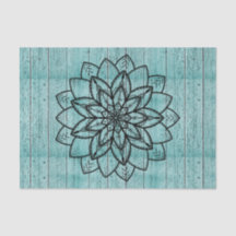 Mandala sobre madeira azul envelhecida