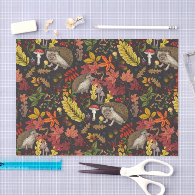 Papel De Seda Ouriços e flora da floresta outonal em preto (Arte )