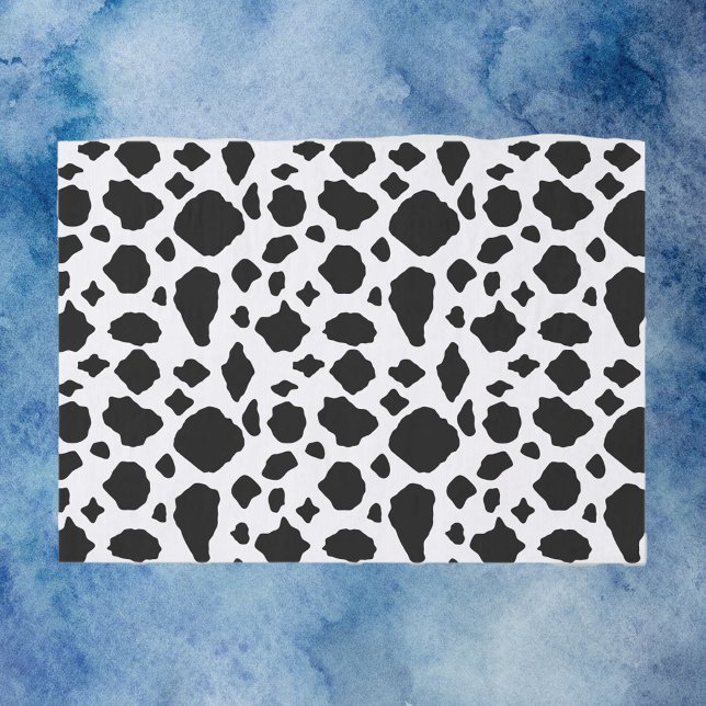 Papel De Seda Padrão de Vaca Preto e Branco (Tissue paper with a black and white cow pattern.)