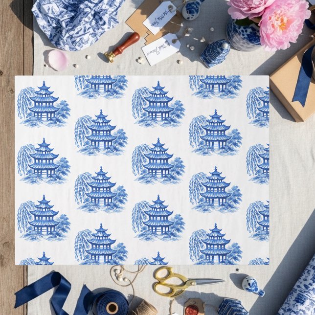 Papel De Seda Pagoda Blue Willow em Chinoiserie (Chinoiserie Blue Willow Pagoda Tissue Paper)