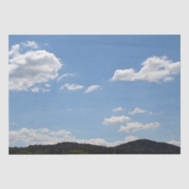 Papel De Seda Paisagem com colinas verdes, árvores e nuvens