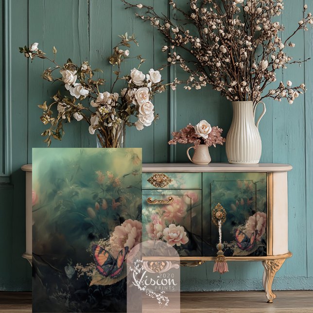 Papel De Seda Romance de Jardim, Borboleta e Floral (Garden Romance, Moody Ethereal Butterfly and Peony Floral, Decoupage Tissue Paper, 2020visionprints)
