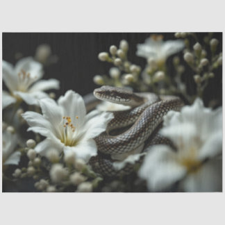 Papel De Seda Serpente no jardim