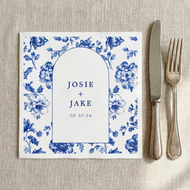 Papel guardanapo de casamento com arco azul e branco Del (Delftware blue and white arch wedding napkin.)