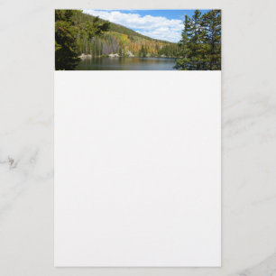 Papelaria Lago Urso no Parque Nacional de Rocky Mountain
