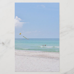 Papelaria Papel de carta branco da praia da areia