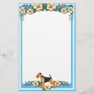 Papelaria Papel de Carta Floral Azul Airedale sem Linhas