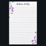 Papelaria Violet Sweet Pea Floral Add Names Links<br><div class="desc">Bonito papel de carta com flores de ervilha violeta e púrpura e linhas de cinza pálidas. Adicione seu nome em um encantador roteiro no topo da papelaria floral personalizada. presente de excelente para uma mulher que ama cartas escrevendo à mão! Bela papelaria de ervilha com seu nome em um roteiro...</div>