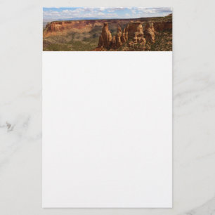 Papelaria Vista da Canyon Rim Trail no Colorado Monument