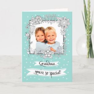 Para a vovó no Dia de as mães. Cartão com fotos Pe