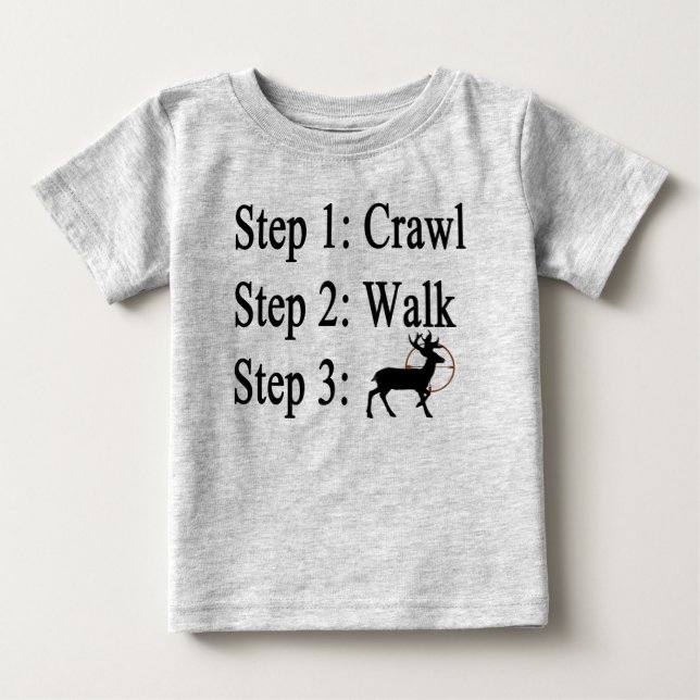 Para Bebê Baby Steps caçando camiseta (Frente)