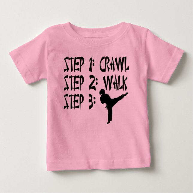 Para Bebê Camiseta das meninas de Walk Karate (Frente)