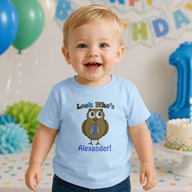 Para Bebê Camiseta de Aniversário de Um Ano Olha Quem (Look Who's One Birthday Shirt)