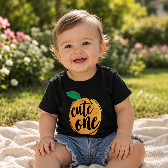 Para Bebê Camiseta Laranja Little Cutie (Criador carregado)