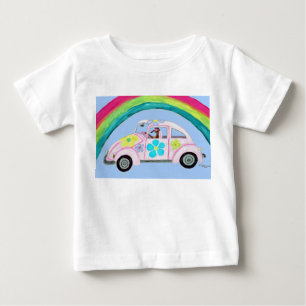 Para Bebê Greyhound em carro hippie com camiseta arco-íris