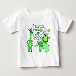 Para Bebê O verde fica bom na camiseta de todos