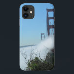 Para iPhone 11 Capa de telefone - Ponte da porta do Ouro no nevoe<br><div class="desc">Imagem das torres da ponte Ouro Gate com neblina rolando na estrada.</div>