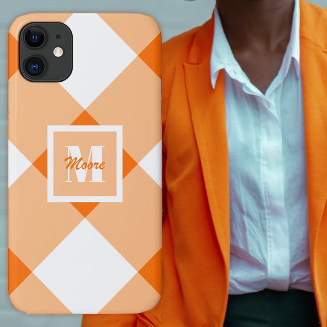 Para iPhone 11 Gingham - Capa de telefone de laranja escuro e pas (Gingham - Dark and Pastel Orange Phone Case by Leapfroglisics Shop)