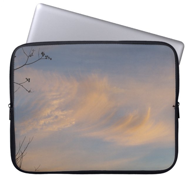 Para Notebook Nuvens cirrus tênues em uma capa de laptop (Frente)