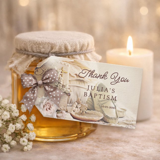 Para Presente Elegante Etiqueta de Agradecimento de Batismo (Gift tag featuring a romantic baptism or christening scene in lovely pastel colors with roses)