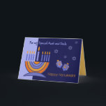 Para tia e tio no Cartão de Saudação Hanukkah<br><div class="desc">Feliz Hanukkah. Menorah e Dreidels,  cartões de saudação personalizáveis para Tia e Tio. Cartões e presentes disponíveis na Categoria Feriados Judeus / Hanukkah da nossa loja.</div>
