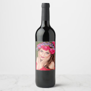 PARABÉNS Texto Sobreposto Roxo Etiqueta de Vinho