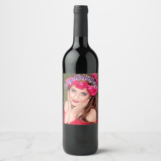 PARABÉNS Texto Sobreposto Roxo Etiqueta de Vinho (Frente)