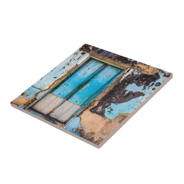 Parede e porta azuis (Lateral)