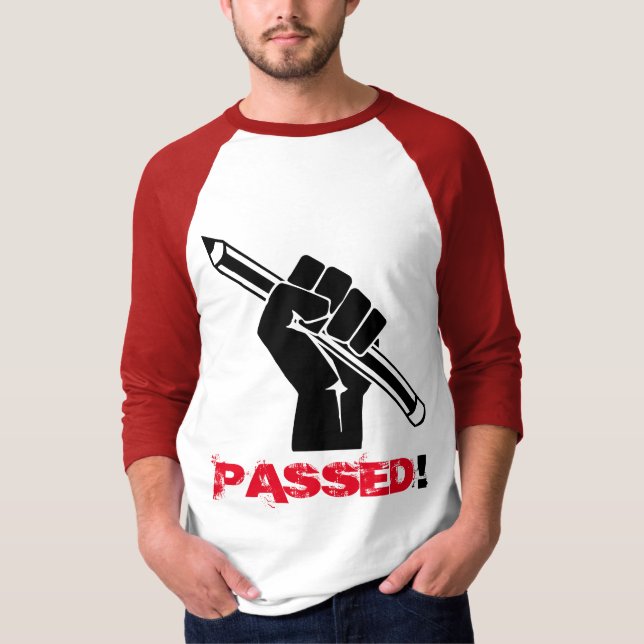 "PASSADO!" Camiseta (Frente)