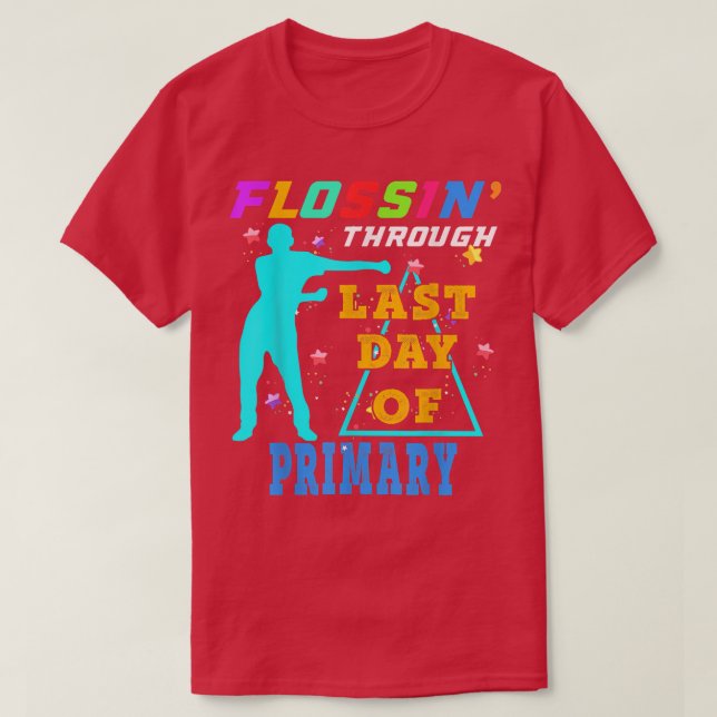 Passando O Último Dia Da Camisa Engraçada Primária (Frente do Design)