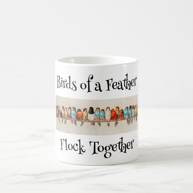 Pássaros de uma caneca de café de penas (Centro)