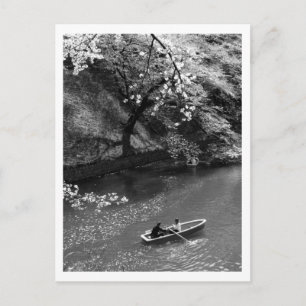 Passeio de barco em Chidorigafuchi: cartão postal
