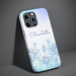 Pastel Floral Silhouette Overlay Nome Personalizad<br><div class="desc">O recurso Pastel Floral Silhouette Overlay Personalized Name iPhone 14 Pro Smart Capa de telefone apresenta um fundo pastel com uma camada floral com seu nome personalizado em um roteiro elegante de caligrafia escrita à mão. Presente perfeito para Natal, aniversário, Dia de as mães e muito mais. Elaborado por ©Evco...</div>
