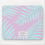Pastel tropical | Mousepad Personalizado<br><div class="desc">Belo fundo pastel com padrão de folhas tropicais de turquesa e um monograma personalizado em serifa elegante. Estas opções de cores são serenas e perfeitas para a sua rotina diária de exercícios. Facilmente personalizado com apenas um clique do botão. Verificar em nossa loja se há mais itens correspondentes nesta coleção...</div>