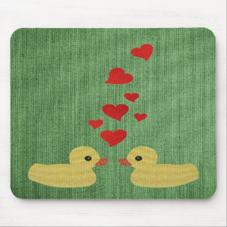 Patos no amor Mousepad