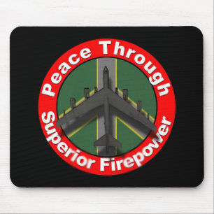 Paz com a potência de fogo superior Mousepad